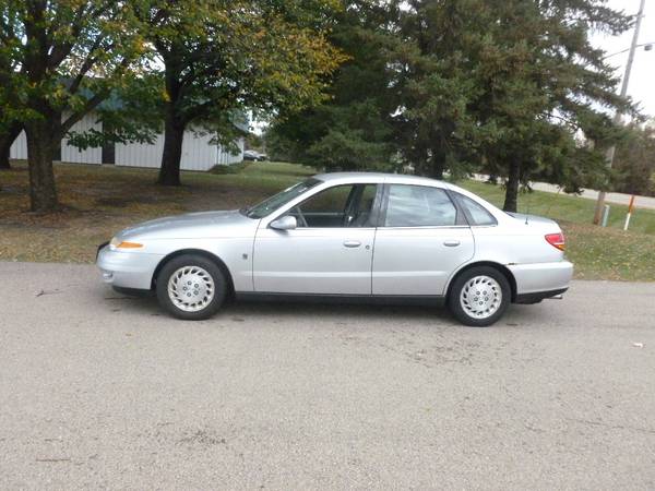 2001 Saturn L200 145m ex cond 33mpg warranty - cars & trucks - by... for sale in Hudson, MN – photo 2