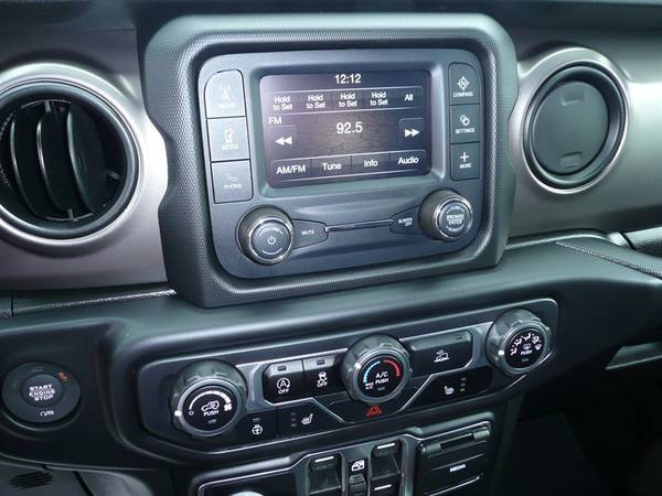 BRAND NEW: 2020 Jeep Gladiator Black Out Edition !!! - cars & trucks... for sale in East Windsor, MA – photo 16