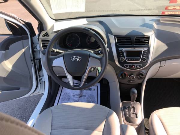 2016 Hyundai Accent 4dr SE 19,000 1 Owner Miles Like New 4Cyl Auto... for sale in Longview, OR – photo 11