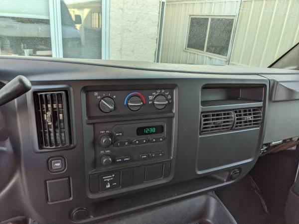 2005 GMC 2500 Cargo Service Van obo for sale in Eau Claire, WI – photo 2