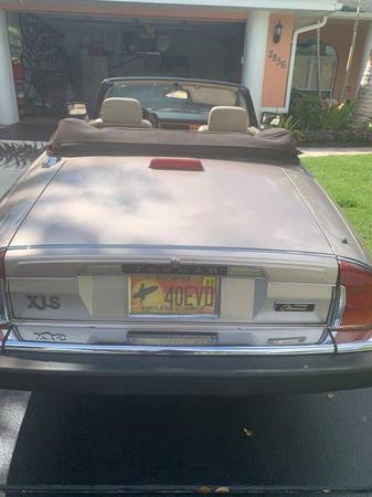 1991 Jaguar XJS 12 cyl. Conv. 39,200 miles - cars & trucks - by... for sale in Oneco, FL – photo 5