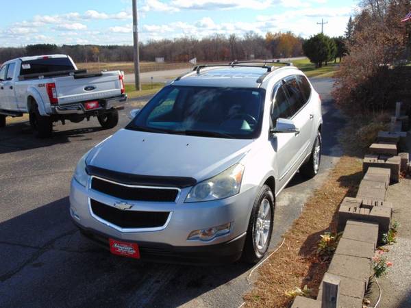 2009 *Chevrolet* *Traverse* *LT* w/1LT - cars & trucks - by dealer -... for sale in Alexandria, ND – photo 3