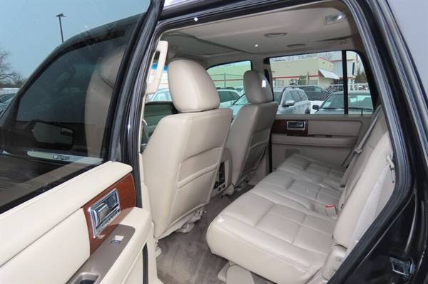 2012 LINCOLN NAVIGATOR 4x4 NAVIGATION POWER RUNNING BOARDS SUNROOF for sale in Flushing, MI – photo 4
