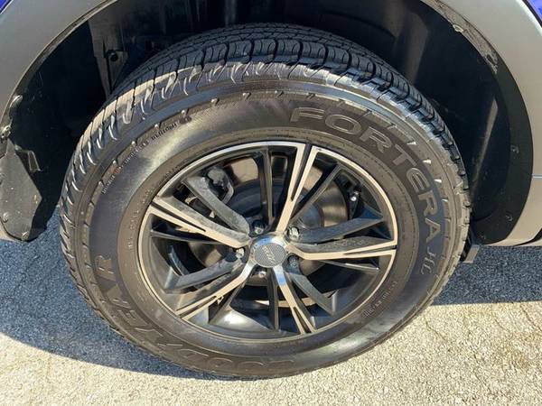 2013 Ford Explorer XLT w/ 3rd row, CLEAN**JUAT REDUCED** for sale in San Antonio, TX – photo 10