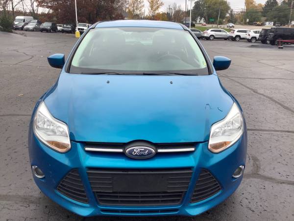 Clean! 2012 Ford Focus SE! Guaranteed Finance! - cars & trucks - by... for sale in Fenton, MI – photo 8