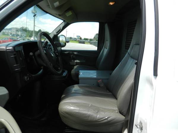 2010 Chevy Express 3500 Cargo - V8, Bins, 1 - Owner! for sale in Georgetown, MD – photo 8