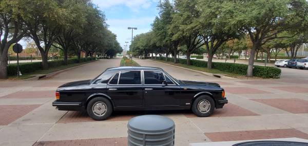 Classic Bentley Turbo r | good deal - cars & trucks - by dealer -... for sale in Dallas, IL – photo 4