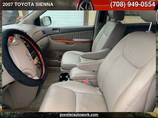 2007 TOYOTA SIENNA XLE - - by dealer - vehicle for sale in Alsip, IL – photo 19