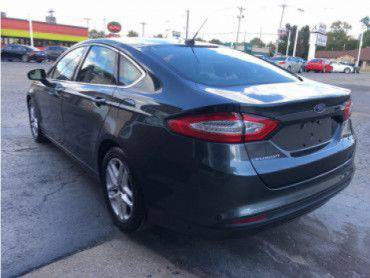 2015 Ford Fusion SE - Try - - by dealer - vehicle for sale in O Fallon, MO – photo 2