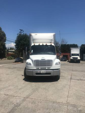 Freightliner M2 106 Extended Cub 2015 BOX TRUCK for sale in Los Angeles, CA – photo 2