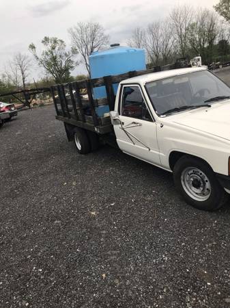 Toyota pick up 1986 duality only 83 000 miles runs great very rare for sale in Deal, NJ – photo 2