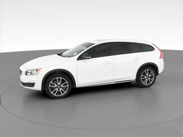 2018 Volvo V60 T5 Cross Country Wagon 4D wagon White - FINANCE... for sale in Washington, District Of Columbia – photo 4