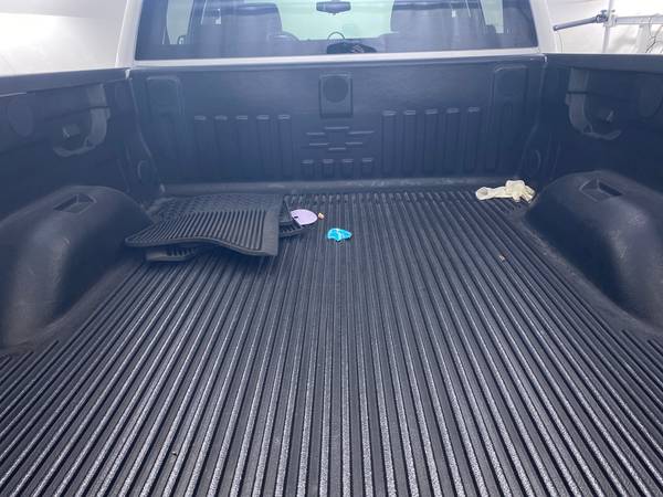 2018 Chevy Chevrolet Silverado 1500 Crew Cab LT Pickup 4D 5 3/4 ft -... for sale in Greenville, SC – photo 22