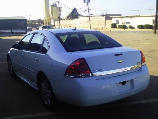 2010 CHEVROLET IMPALA 4DR SDN LS - cars & trucks - by dealer -... for sale in Wichita Falls, TX – photo 8