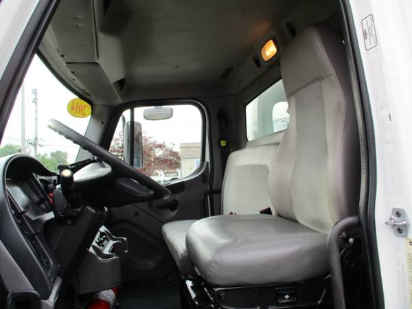 2014 Freightliner M2 106 Medium Duty 24 FOOT BOX TRUCK, CUMMINGS for sale in South Amboy, CT – photo 15