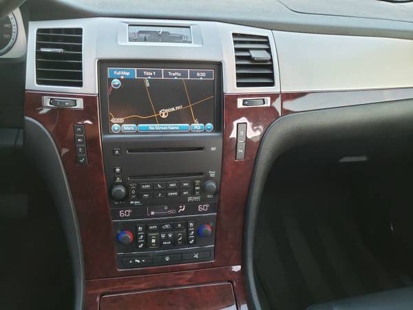 2009 CADILLAC ESCALADE AWD for sale in Houston, TX – photo 10