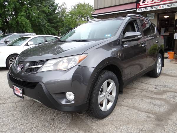 2014 Toyota Rav4 XLE - 4 Cyl - - by dealer - vehicle for sale in Londonderry, VT – photo 3