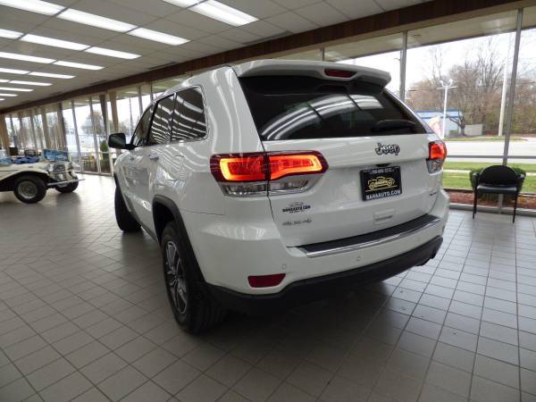 2020 Jeep Grand Cherokee Limited Holiday Special - cars & trucks -... for sale in Burbank, IL – photo 12