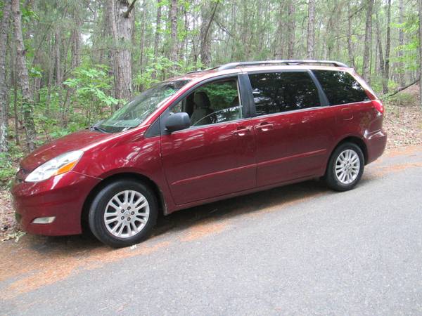 2009 TOYOTA SIENNA VAN XLE 3 5 V6 RED - - by dealer for sale in Hot Springs National Park, AR – photo 2