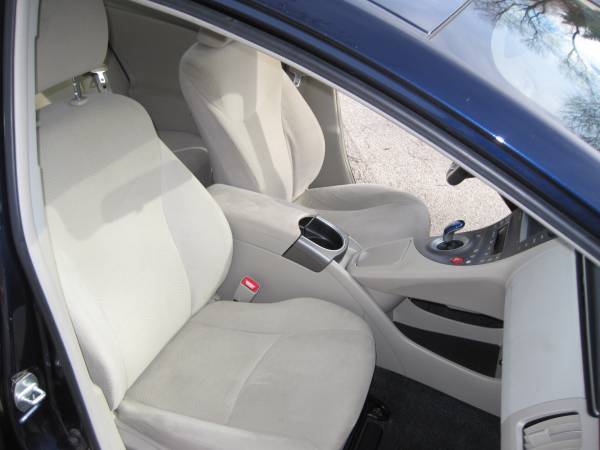 2013 Toyota Prius 1 Owner No Accid, NAV, B/U Cam, 90KMi, Free... for sale in West Allis, WI – photo 10