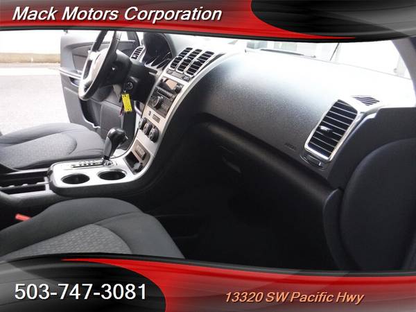 2010 GMC Acadia SLE 90k Low Miles 3rd Row 24MPG *Tahoe* *Yukon* *Explo for sale in Tigard, OR – photo 4