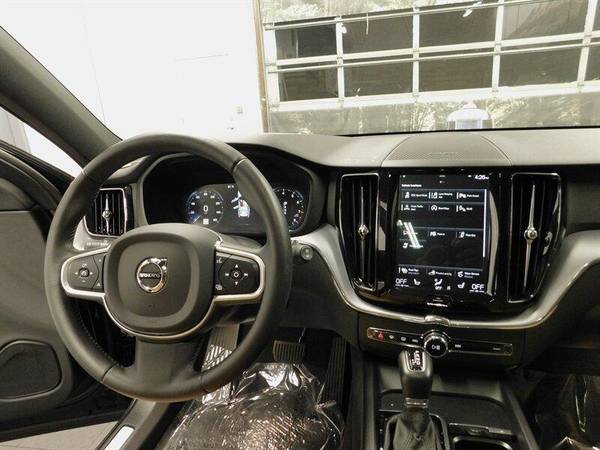 2019 Volvo XC60 T6 Momentum AWD/Pano Sunroof/19, 000 MILES AWD T6 for sale in Gladstone, OR – photo 16