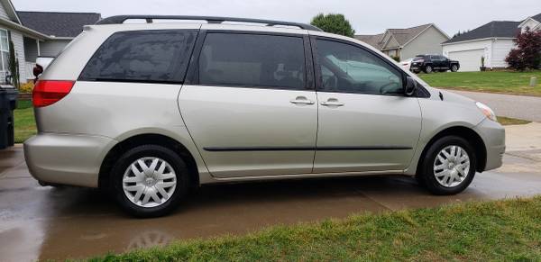 2004 Toyota Sienna for sale in Boiling Springs, SC – photo 8