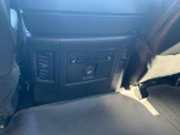 2013 RAM Ram Pickup 1500 Laramie 4x4 4dr Crew Cab 5.5 ft. SB Pickup... for sale in Detroit, MI – photo 16