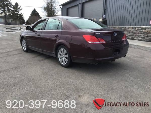 2005 TOYOTA AVALON XLS - - by dealer - vehicle for sale in Jefferson, WI – photo 3