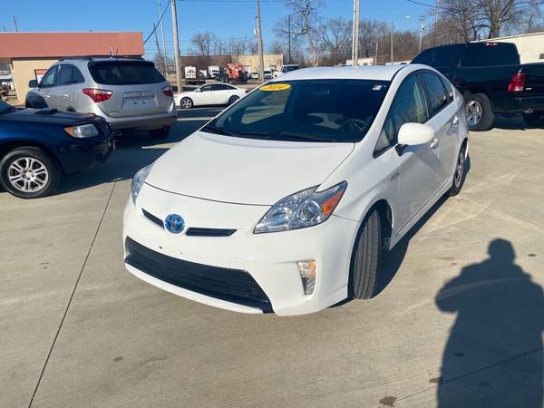 2014 TOYOTA PRIUS HYBRID - - by dealer - vehicle for sale in Champaign, IL – photo 2