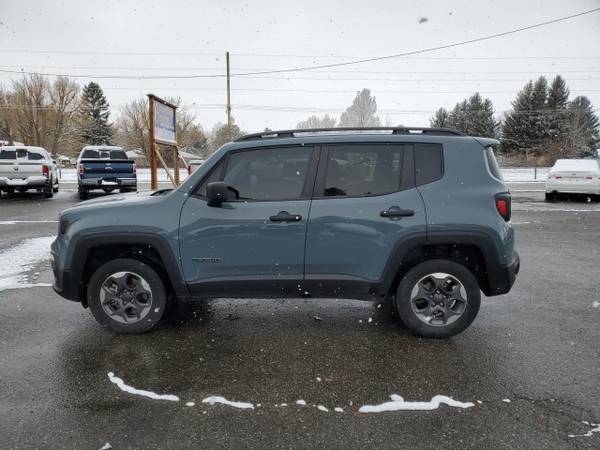 2018 Jeep Renegade Sport - - by dealer - vehicle for sale in LIVINGSTON, MT – photo 10