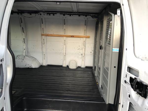 2012 Chevy express 2500 cargo van excellent condition for sale in Philadelphia, DE – photo 9