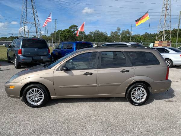 2004 FORD FOCUS SEDAN WAGON ONLY 58K MILES!!! - cars & trucks - by... for sale in Clearwater, FL – photo 2