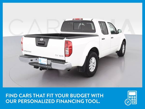 2019 Nissan Frontier Crew Cab SV Pickup 4D 5 ft pickup White for sale in Wayzata, MN – photo 8