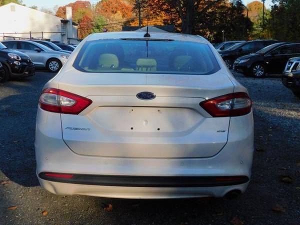 2013 Ford Fusion SE Sedan 4D - cars & trucks - by dealer - vehicle... for sale in Alexandria, District Of Columbia – photo 6