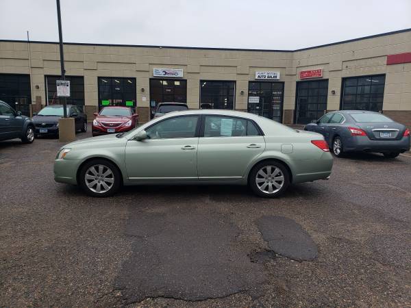 2006 TOYOTA AVALON, REMOTE START, clean car report for sale in Maplewood, MN – photo 2