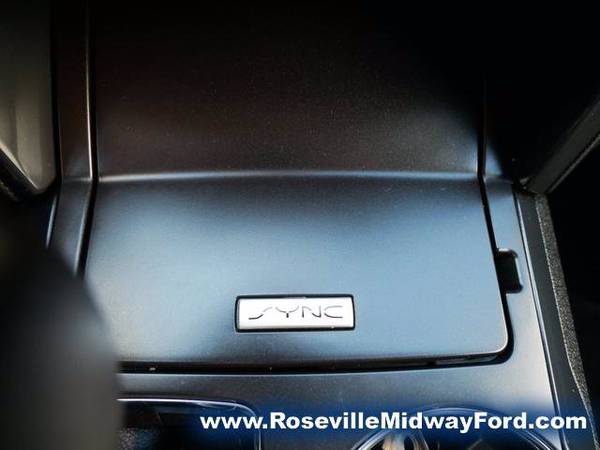 2018 Ford Explorer Xlt - - by dealer - vehicle for sale in Roseville, MN – photo 21