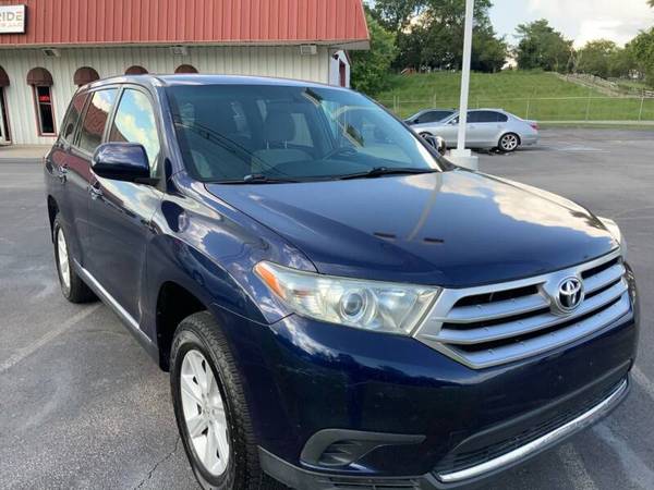 2013 Toyota Highlander 4WD/Clean Title/90 Day Warranty - cars &... for sale in Lebanon, TN – photo 3