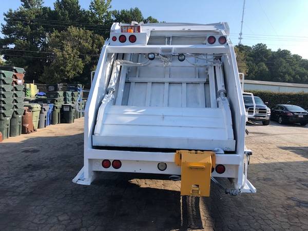 GARBAGE TRUCK HOLDING DEPOSIT TILL 10/25/19 for sale in Conyers, GA – photo 2