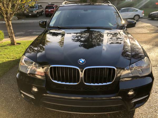 SHARP LOOKING & CLEAN 2013 BMW X5! BLACK IN & OUT/TOW HITCH! 82K... for sale in SAMMAMISH, WA – photo 3