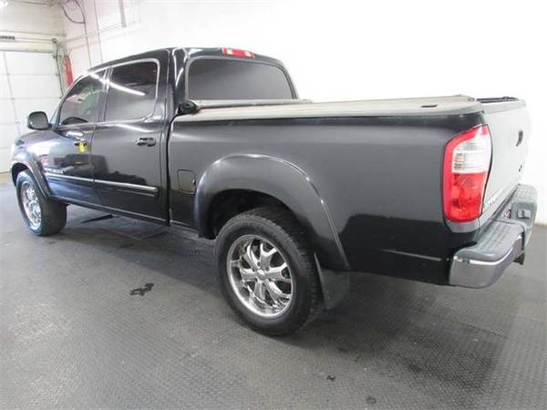 2005 Toyota Tundra truck SR5 4dr Double Cab 4WD SB V8 - Black for sale in Fairfield, OH – photo 6