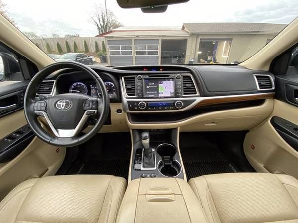 2017 Toyota Highlander Limited - cars & trucks - by dealer - vehicle... for sale in Murfreesboro, TN – photo 10