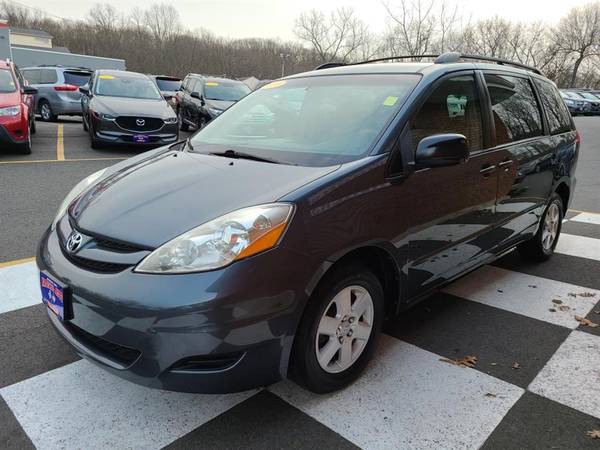 2010 Toyota Sienna 5dr 7-Pass Van LE (TOP RATED DEALER AWARD 2018... for sale in Waterbury, NY – photo 5