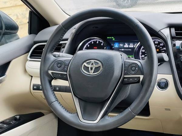 2018 Toyota Camry XLE - - by dealer - vehicle for sale in Murfreesboro, TN – photo 17