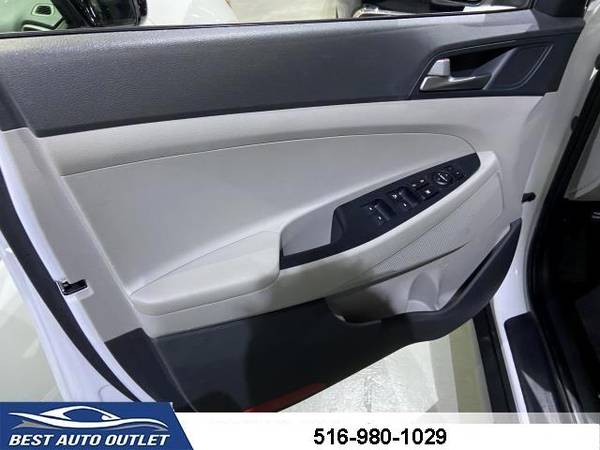 2018 Hyundai Tucson SEL FWD Wagon - cars & trucks - by dealer -... for sale in Floral Park, NY – photo 16
