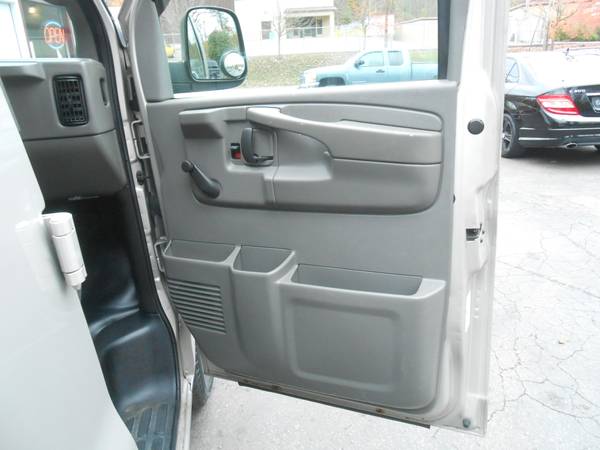 2006 GMC SAVANA 1500 - cars & trucks - by dealer - vehicle... for sale in Pittsburgh, PA – photo 15