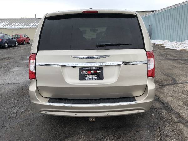 2014 Chrysler Town Country Touring-L - - by dealer for sale in Middleton, WI – photo 6