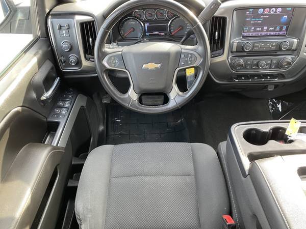 2017 Chevrolet Chevy Silverado 1500 Z71 - - by dealer for sale in Saint Louis, MO – photo 5