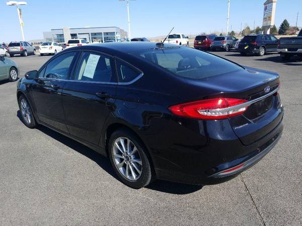 2017 Ford Fusion SE - - by dealer - vehicle automotive for sale in Idaho Falls, ID – photo 7