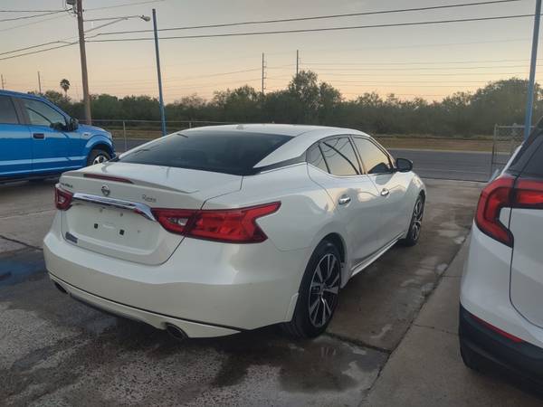 2016 NISSAN MAXIMA BEAUTIFUL & CLEAN 65K MILES - cars & trucks - by... for sale in McAllen, TX – photo 7